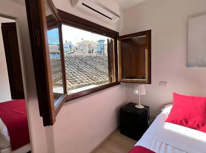 Pensión Minerva Monks 4*