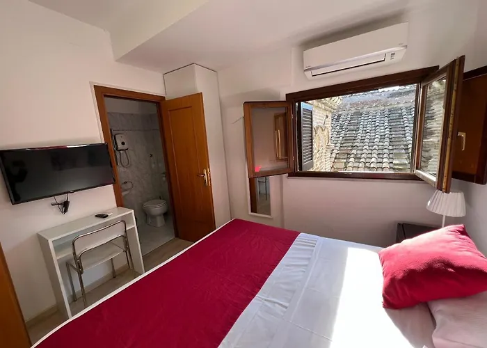 Minerva Monks Guest house