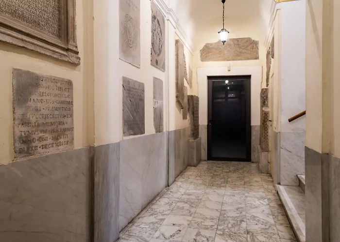 Guest house Minerva Monks 4*